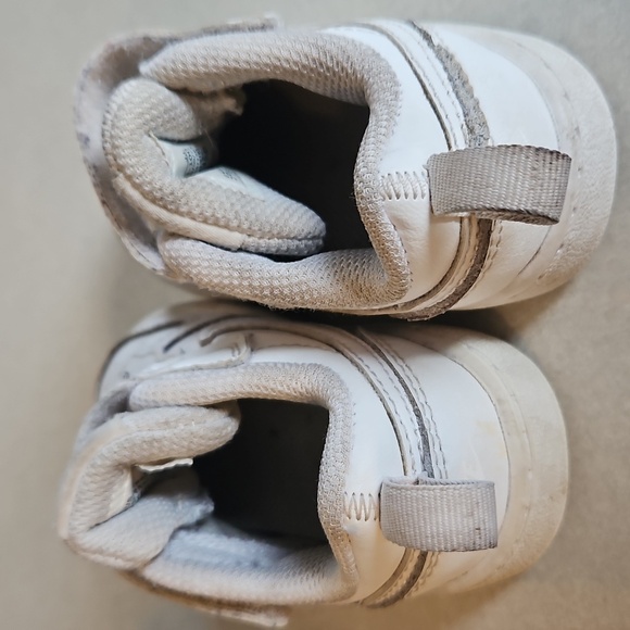 Nike Court Borough Low Sneakers - Picture 6 of 10